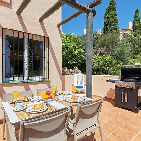 Duplex For 6 Guest With 3 Pools, Jacuzzi, Bbq, Parking, 200m From Mijas Costa & Fuengirola *