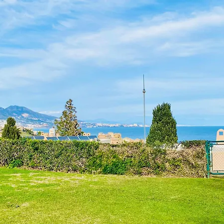 Duplex For 6 Guest With 3 Pools, Jacuzzi, Bbq, Parking, 200m From Mijas Costa & Fuengirola El Faro