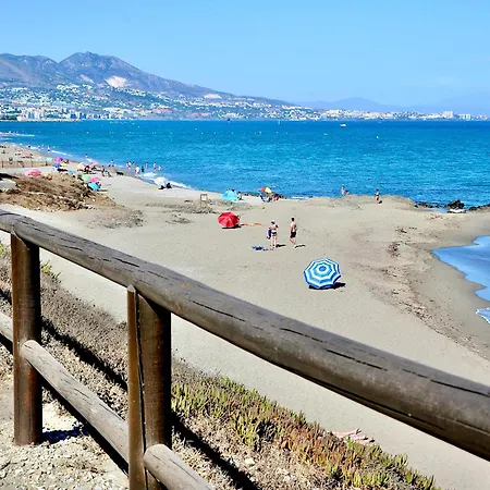 Duplex For 6 Guest With 3 Pools, Jacuzzi, Bbq, Parking, 200m From Mijas Costa & Fuengirola El Faro